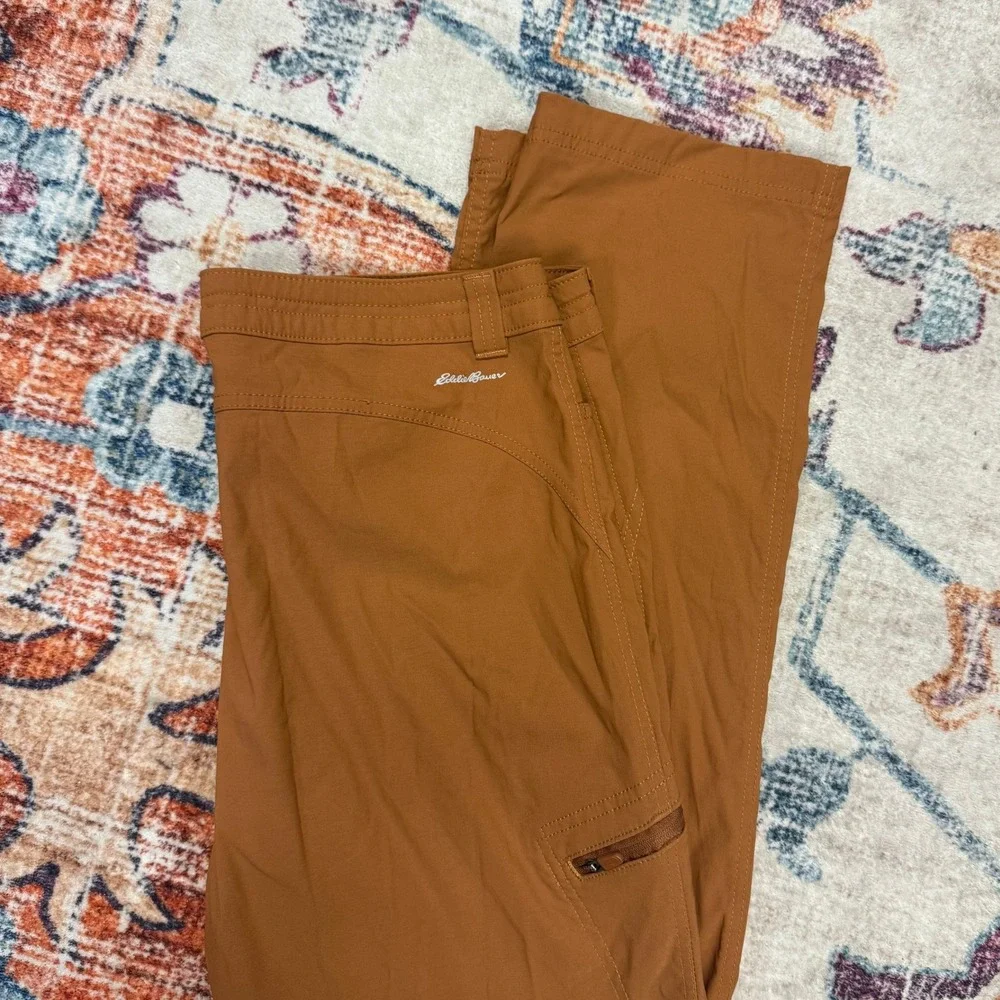 Eddie‎ Bauer Women's Cargo Hiking Pants Size 10 Nylon Spandex Blend Zip Pockets - Picture 6 of 11